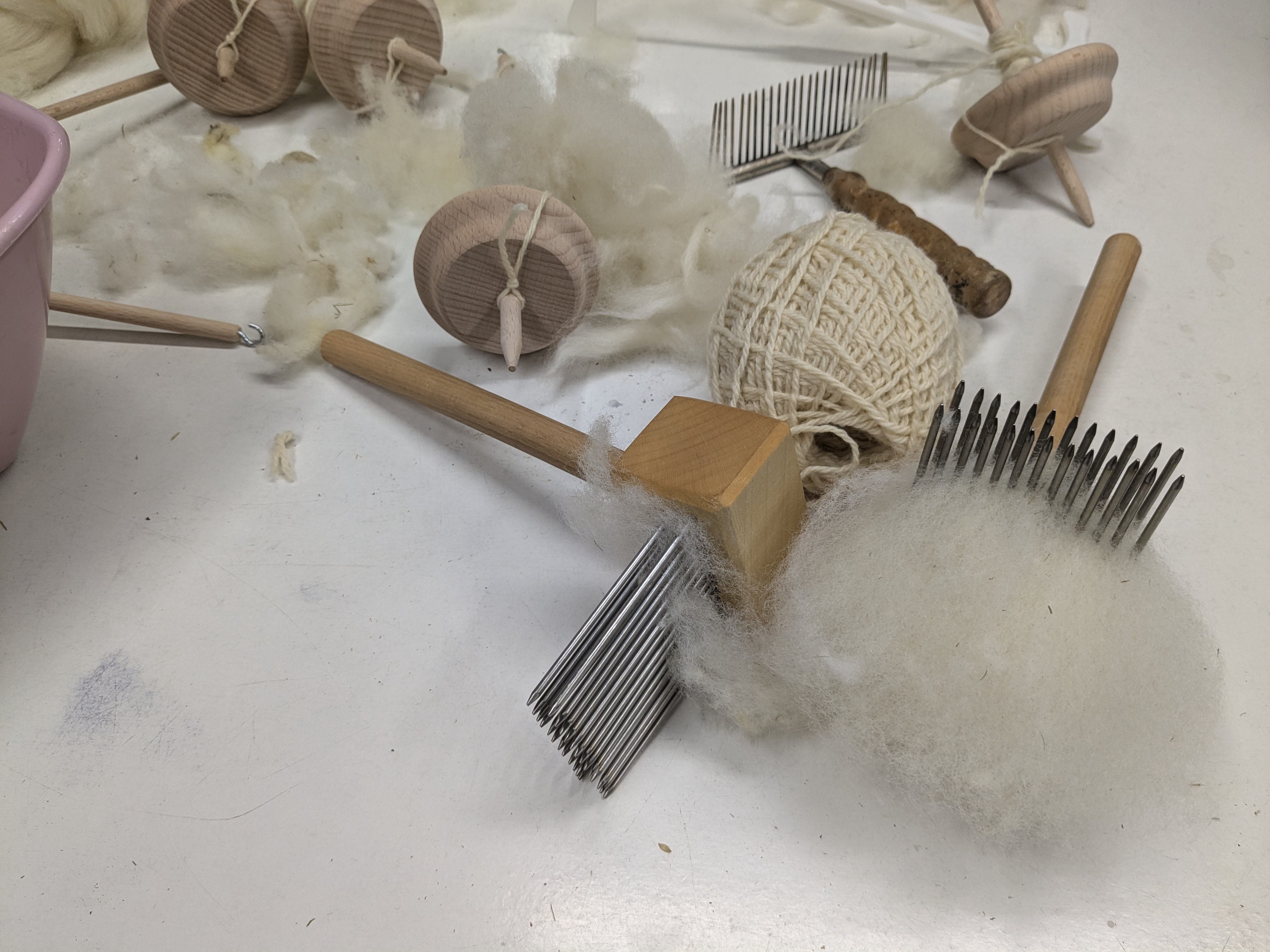 Kurzy předení ovčí vlny