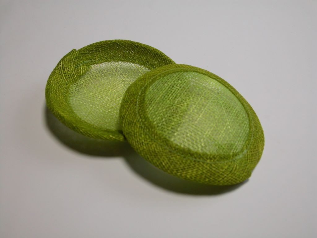 8 cm fascinátor zelená jarni