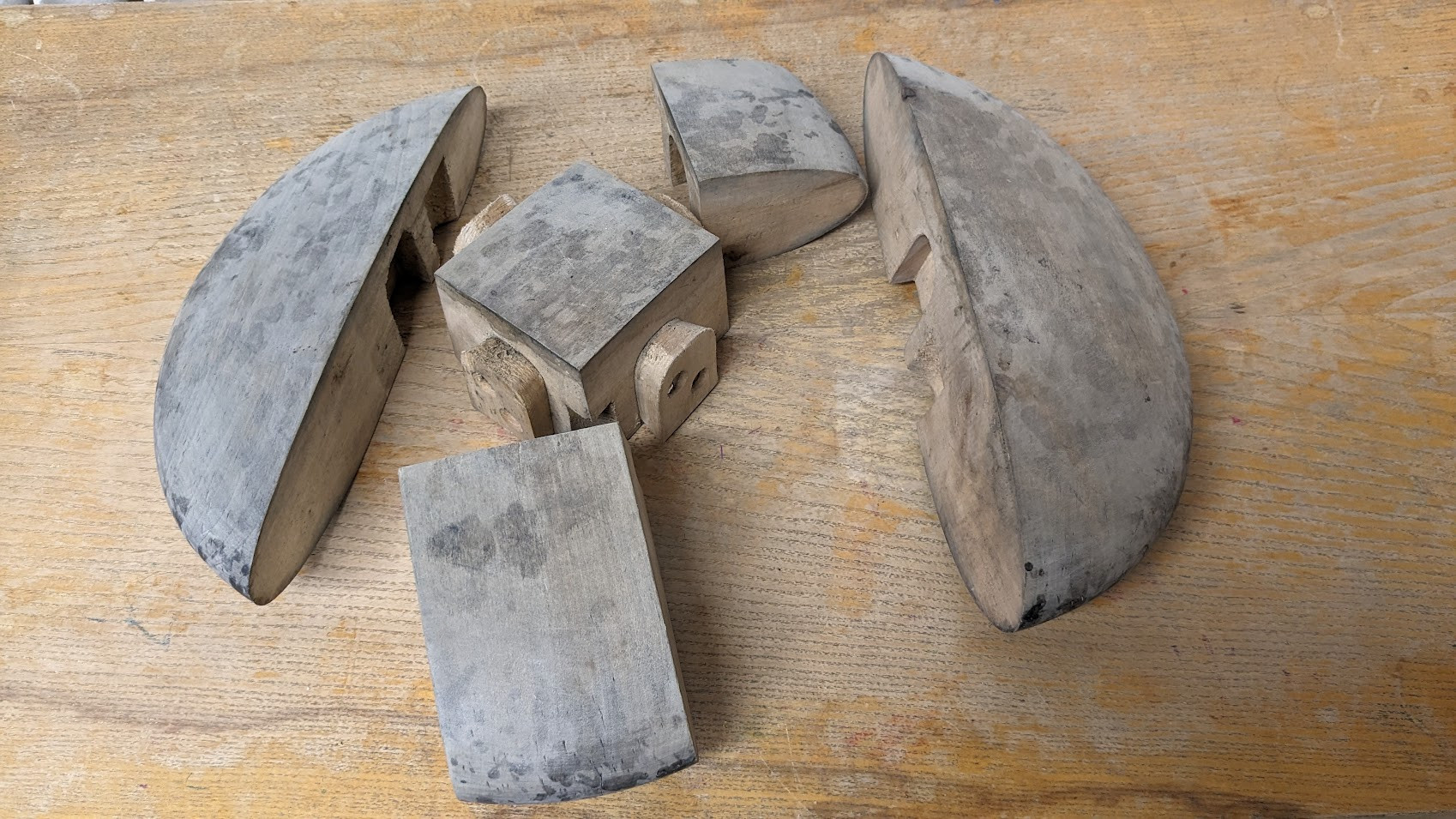 Modistická forma  baret Vintage puzzle - skládací