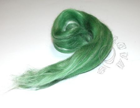 Hedvábný česanec 30% hedvábí/70% merino - zelený 10g