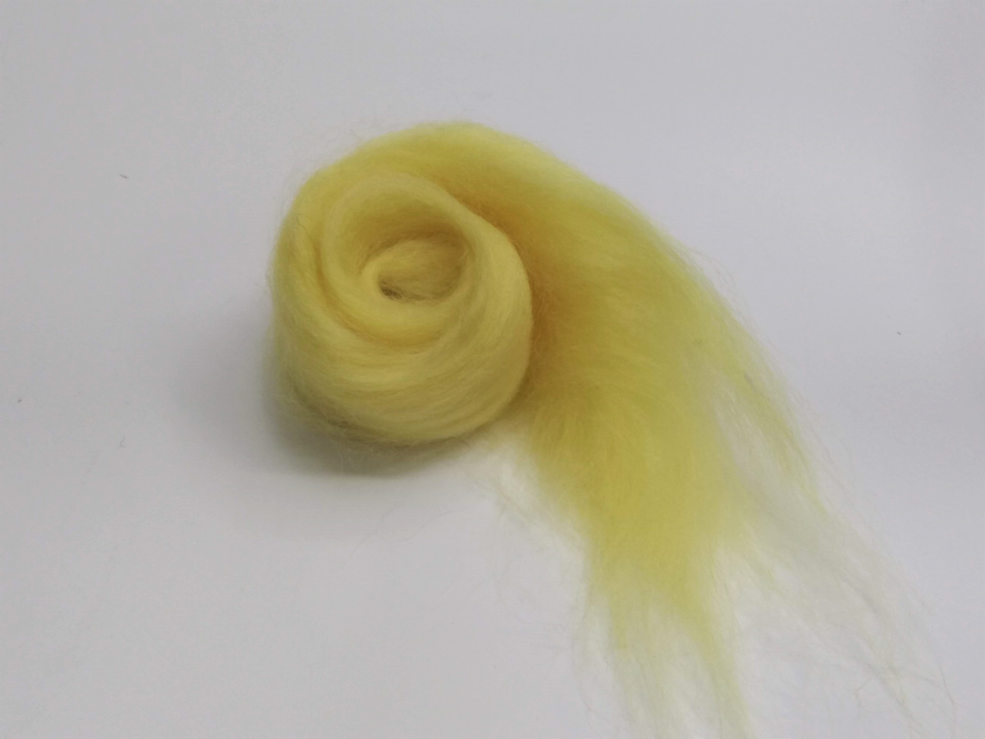 Merino/mohér  žlutá  perleťová žlutá jasná 20g