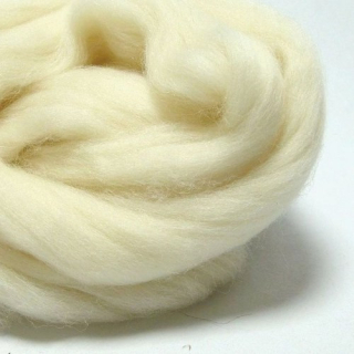 vlna česaná dlouhý vlas přírodní 20 g