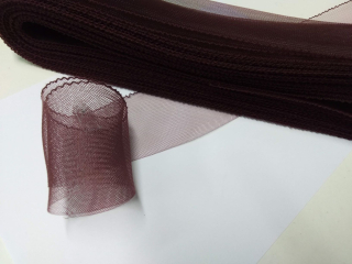 modistická krinolína š. 5 cm/50cm vínová baklažán